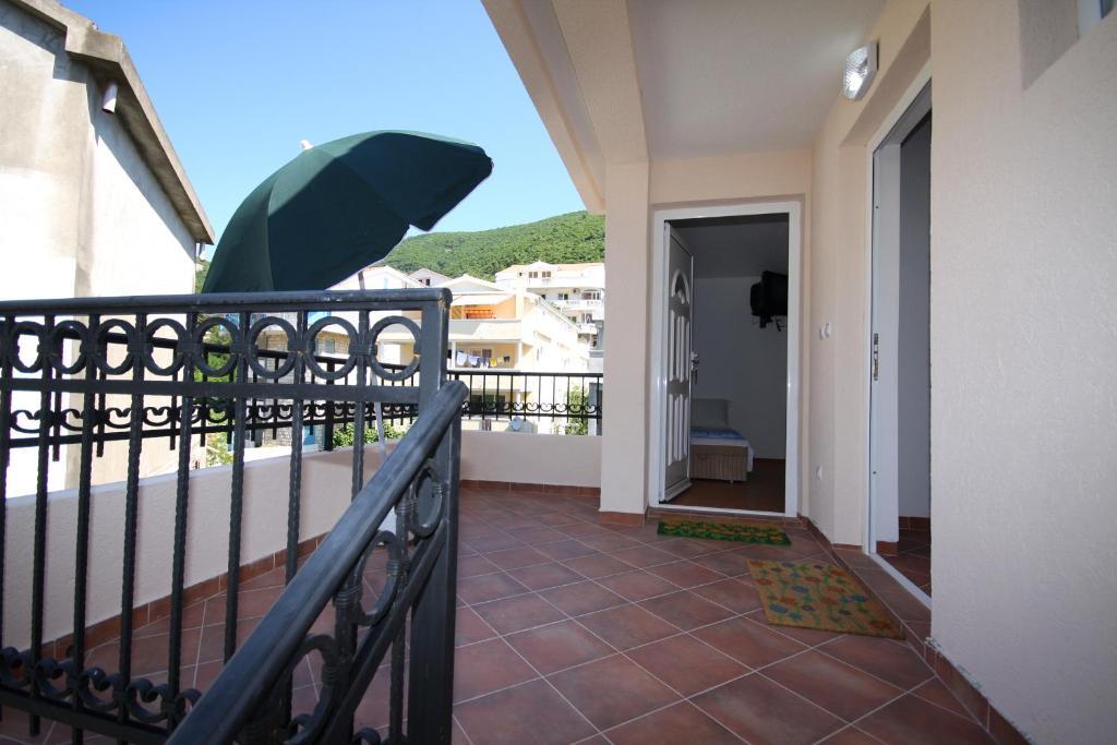 Apartments Raicevic Budva Ruang foto