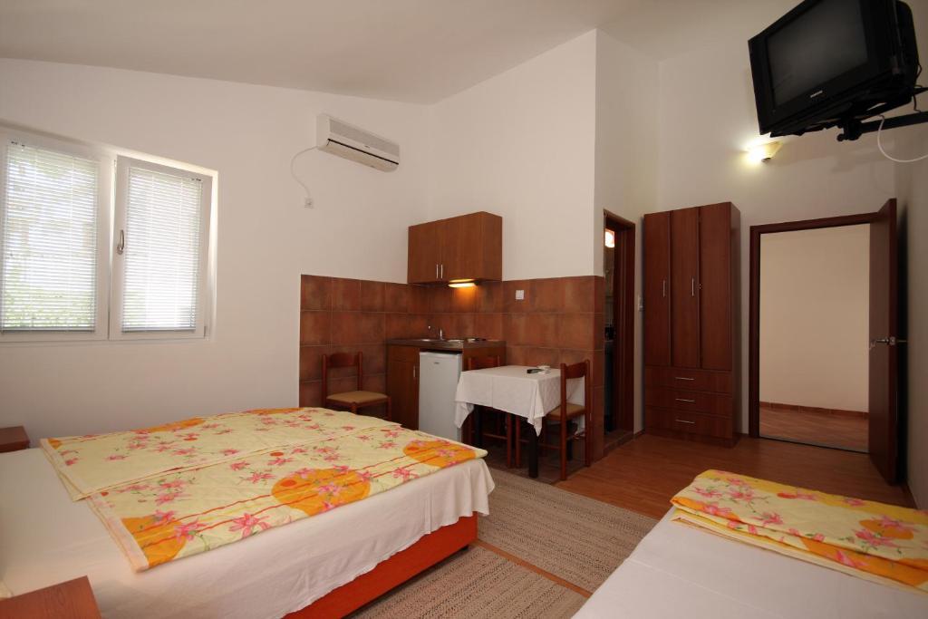 Apartments Raicevic Budva Ruang foto