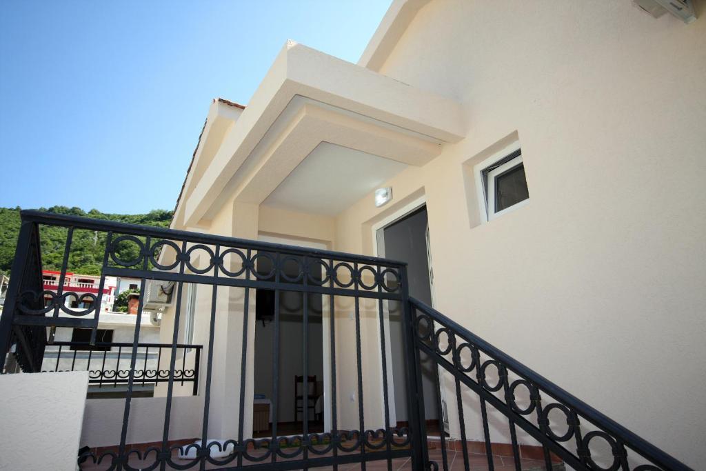 Apartments Raicevic Budva Ruang foto