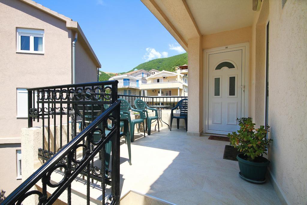 Apartments Raicevic Budva Bagian luar foto
