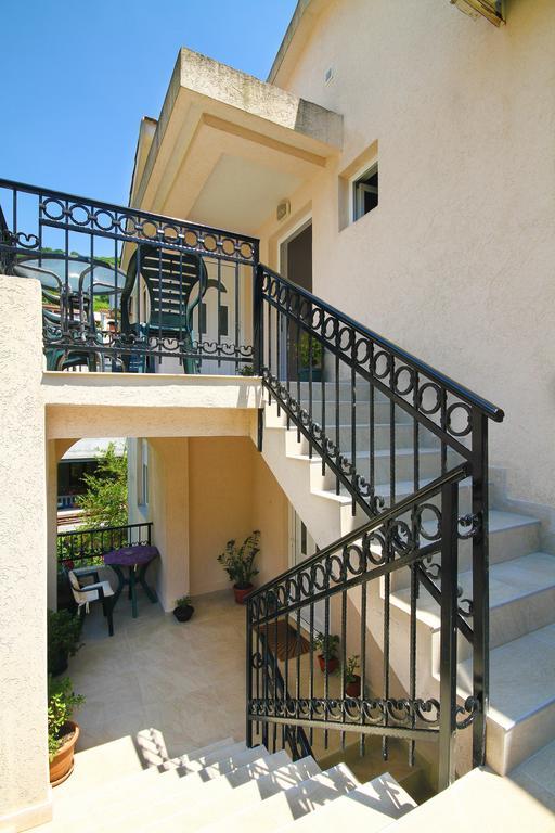 Apartments Raicevic Budva Bagian luar foto